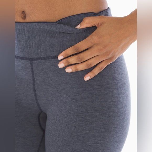 SOMA reversible black and grey leggings - Picture 4 of 11